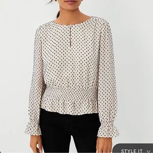 Ann Taylor Long Sleeve “Slit Front Top” with smocked waist in oat with black Sm